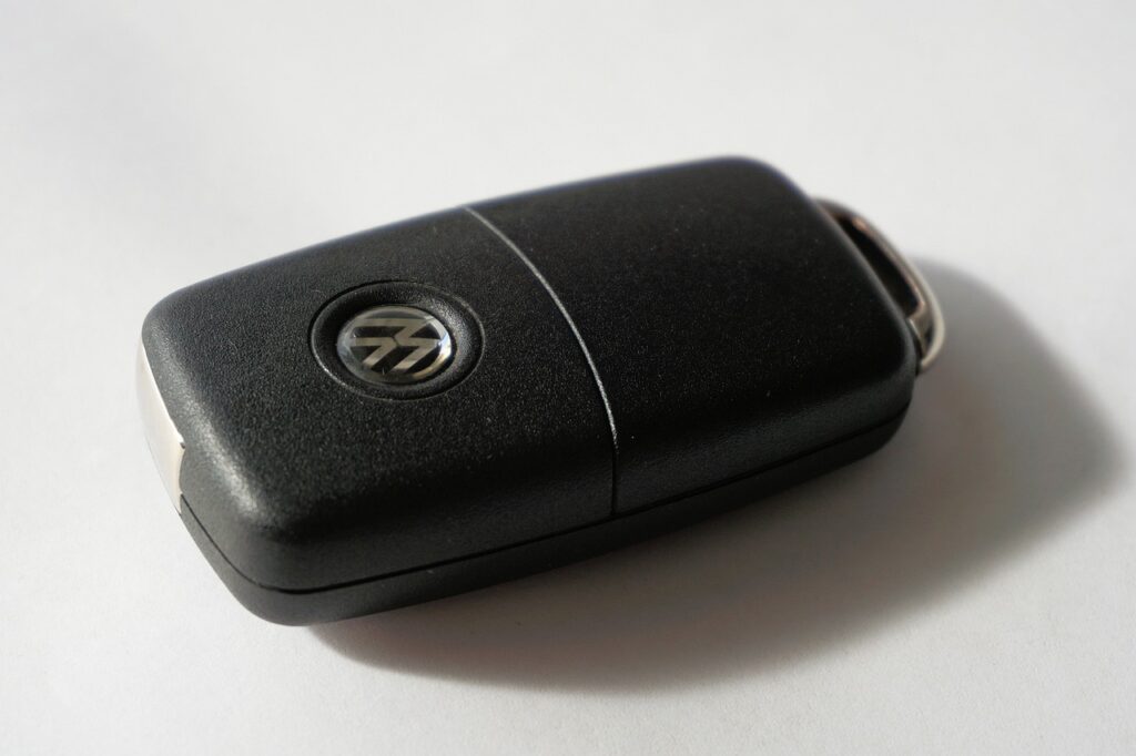 car key, automobile, key-1234787.jpg